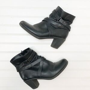 Levity black heeled ankle boots 10